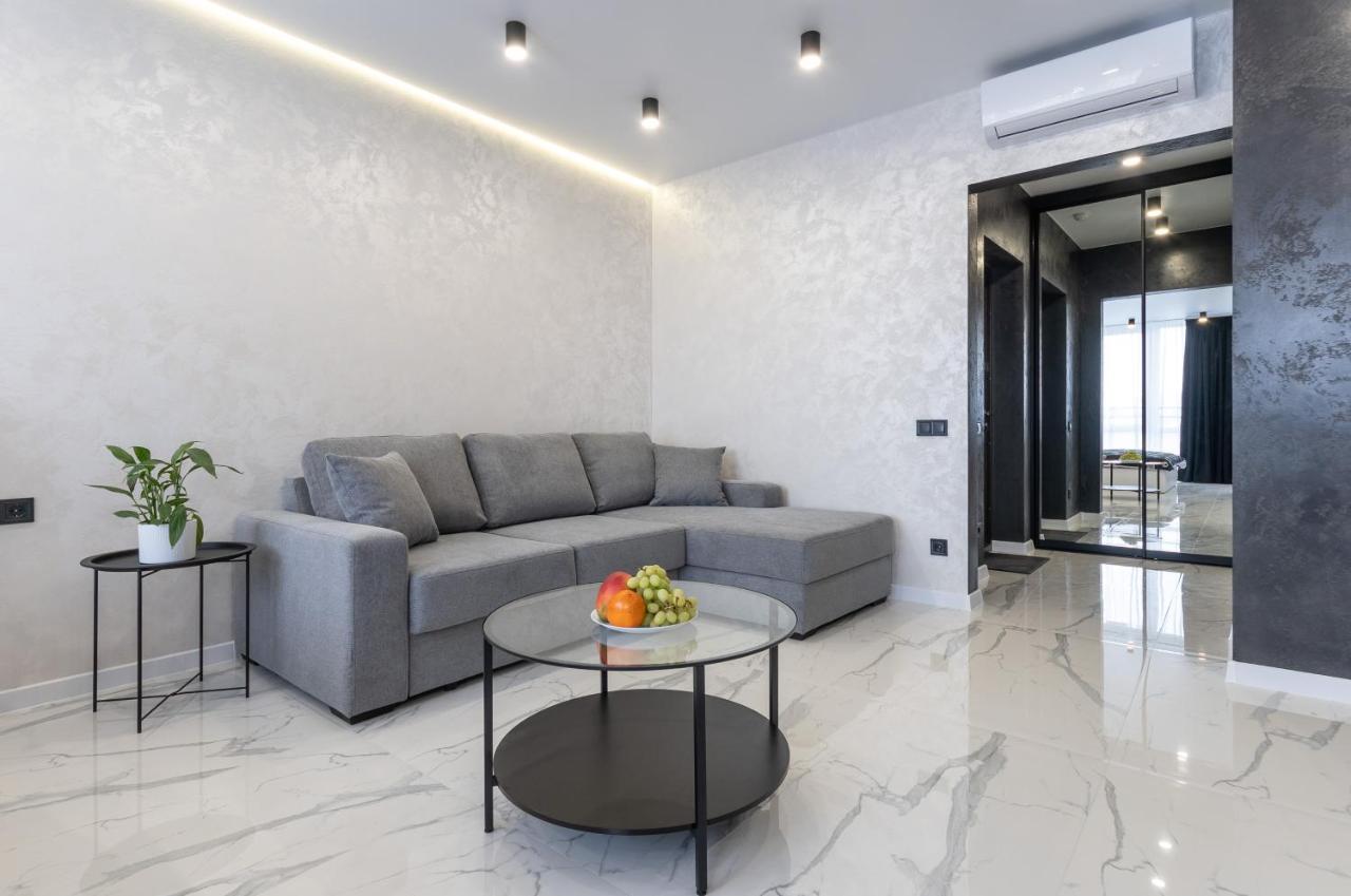 Лучшие Апартаменты На 2 Этаже В Жк Seven Kiev Exterior foto