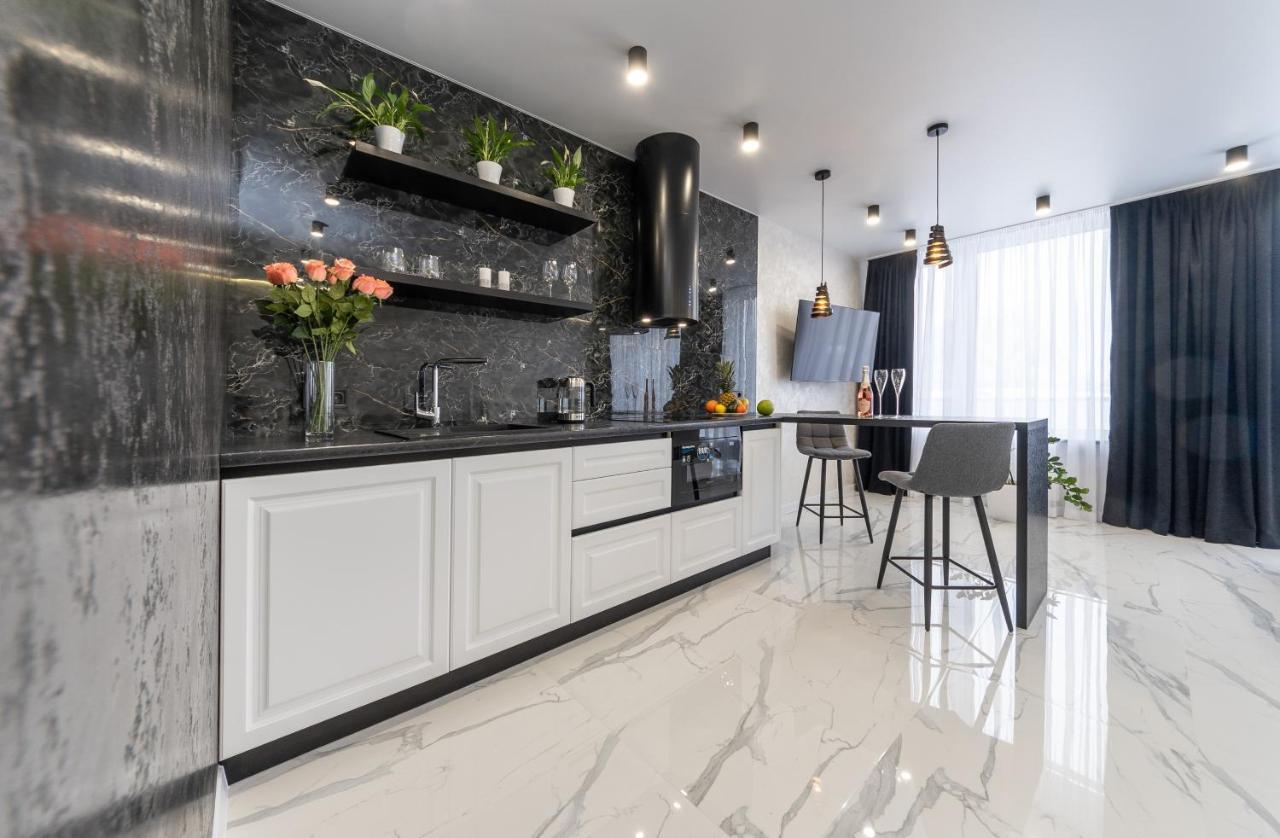 Лучшие Апартаменты На 2 Этаже В Жк Seven Kiev Exterior foto